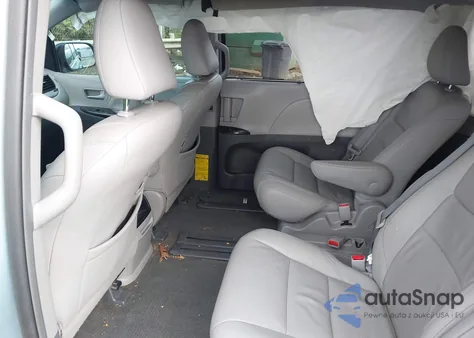 2015 Toyota Sienna Xle 8 Passenger from USA, damaged, VIN 5TDYK3DC1FS561140